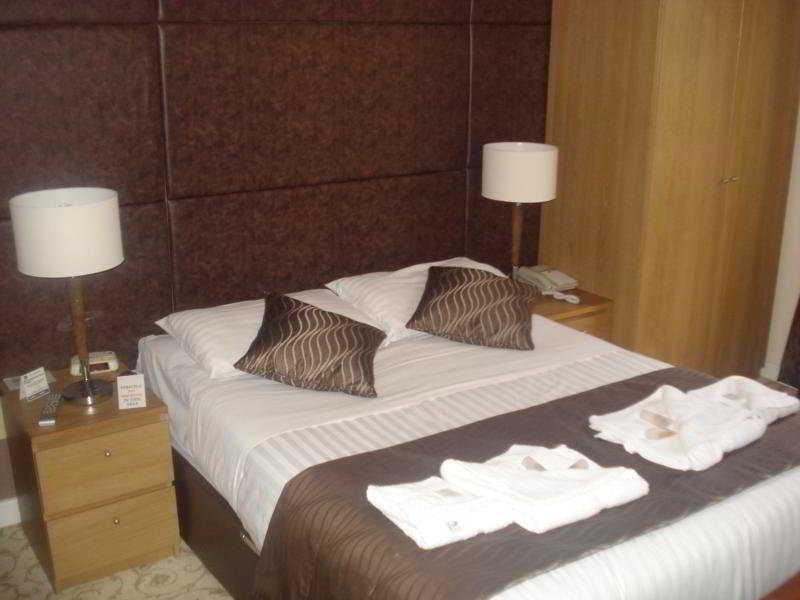 נאירן Windsor Hotel מראה חיצוני תמונה