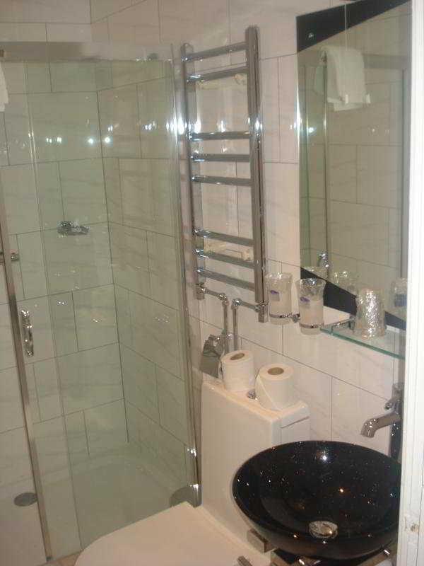 נאירן Windsor Hotel מראה חיצוני תמונה
